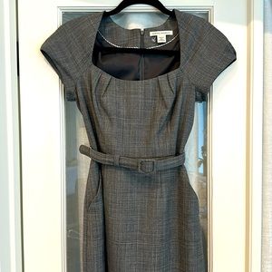 Banana Republic - Dress with belt - EUC